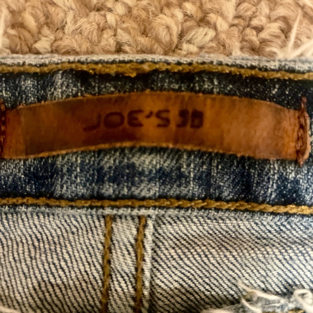 Joe's Jeans - Boyfriend Slim - Distressed- Medium Wash - Women 30 - Picture 5 of 7